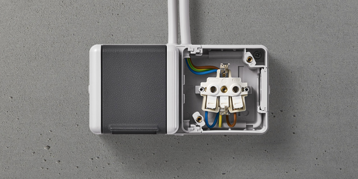 Doppelsteckdose mit Trennsteg bei Elektroinstallation Jens Heidrich in Zwönitz